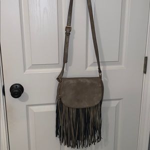 Grey Fringe Purse!
